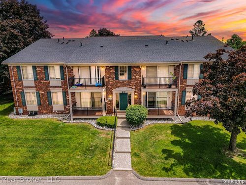 57-34763 Maple Lane Drive, Sterling Heights, MI, 48312 | Card Image