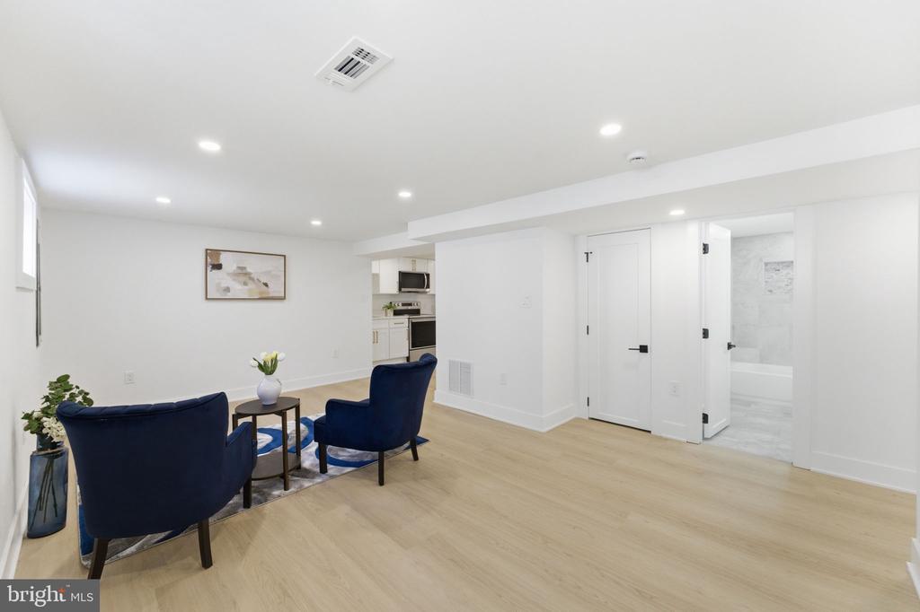 Residential in WASHINGTON 5