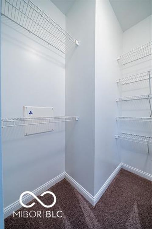 apt-104-234 E 9th St, Indianapolis, IN, 46204-1163 | Card Image