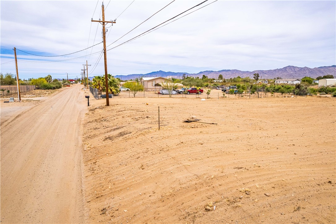 Land in Golden Valley 2