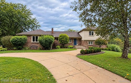 3145 N Latson Road, Oceola Township, MI, 48855 | Card Image