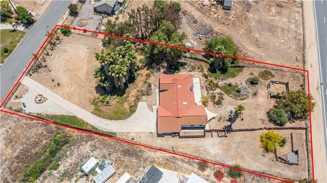 18085 Golden Leaf Ln, House other with 4 bedrooms, 3 bathrooms and 3 parking in Riverside CA | Image 37