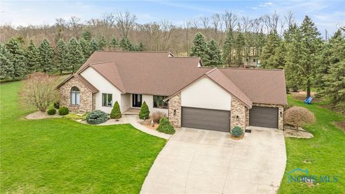 1213 Hidden Brook Dr, Hicksville, OH, 43526-9343 | Card Image