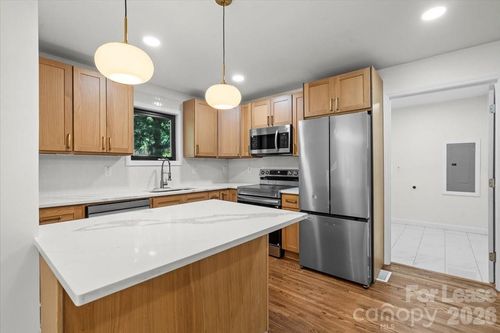 2430 Dora Dr, Charlotte, NC, 28215-3018 | Card Image