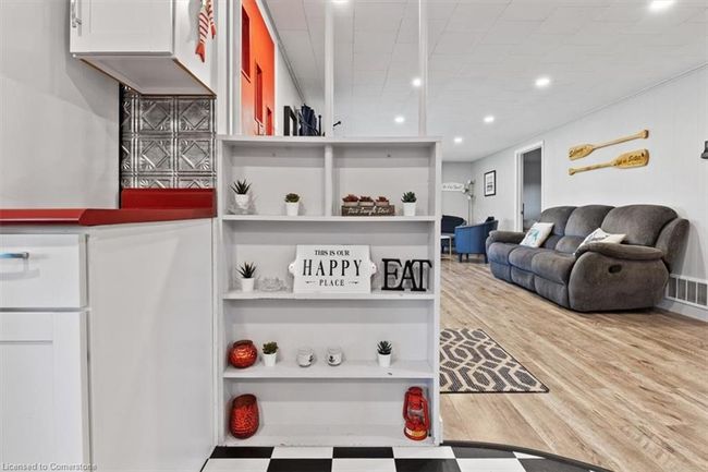 38 Macpherson Cres, House other with 3 bedrooms, 1 bathrooms and 7 parking in Kirkfield ON | Image 16