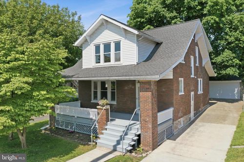 819 Summit Ave, HAGERSTOWN, MD, 21740-6364 | Card Image