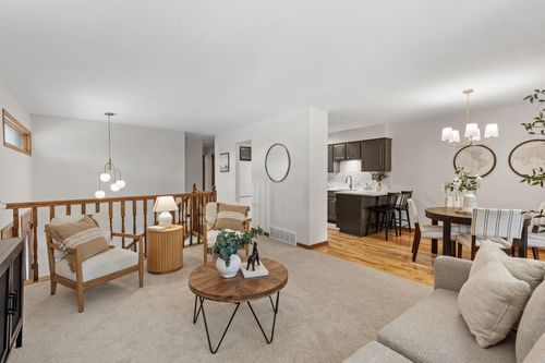 1525 Pheasantwood Trl, Northfield, MN, 55057-3019 | Card Image
