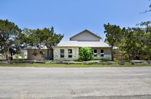 1200 &amp; 1340 Hinch, New Braunfels, TX, 78132 | Card Image