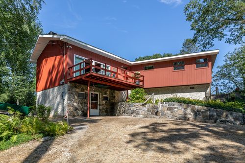1 Sylvan Rd, New Fairfield, CT, 06812-5117 | Card Image