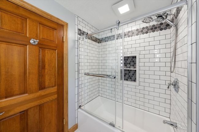 472 Potter Rd, House other with 4 bedrooms, 3 bathrooms and 6 parking in Framingham MA | Image 33