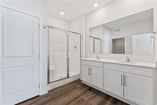 2210 Creek View Ln, House other with 4 bedrooms, 2 bathrooms and null parking in Raymore MO | Image 17