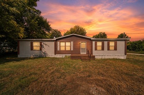 5952 N Rockford Ave, Tulsa, OK, 74126-2415 | Card Image