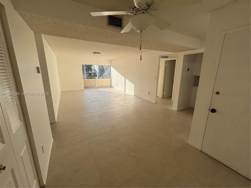 apt-214-7725 Sw 86th St, Miami, FL, 33143-7257 | Card Image