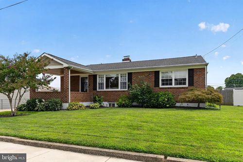 4 Bandur Ct, WILMINGTON, DE, 19810-1505 | Card Image