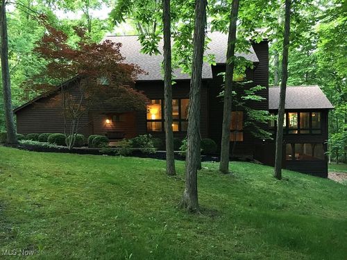 170 Shagbark Ln, Zanesville, OH, 43701-9207 | Card Image