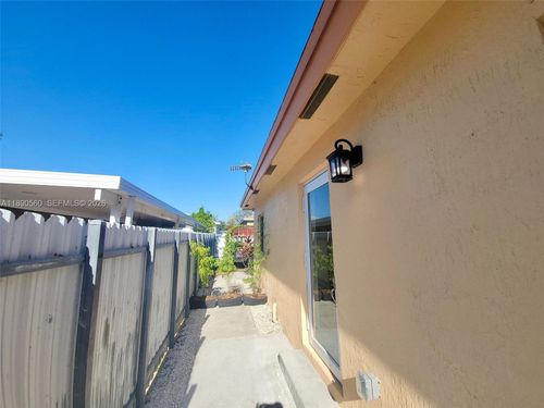 7941-7941 Nw 14th Pl, Miami, FL, 33147-5325 | Card Image