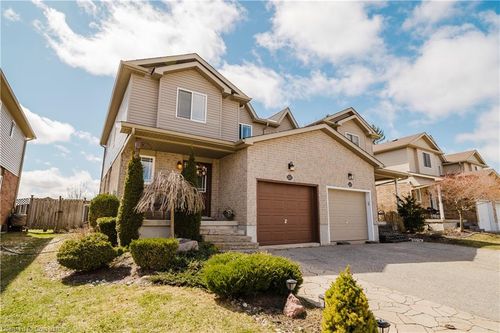 243 Brenneman Dr, Baden, ON, N3A4N2 | Card Image