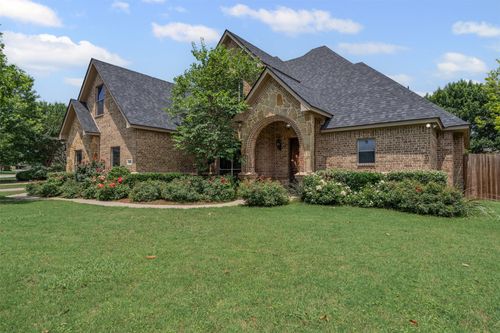 1104 Lynnwood Dr, Cleburne, TX, 76033-6658 | Card Image