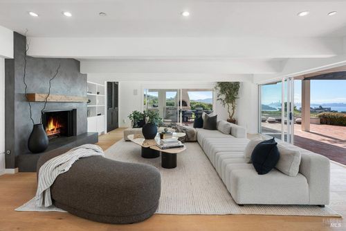 1 Tara View Rd, Belvedere Tiburon, CA, 94920-1522 | Card Image
