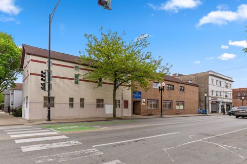 735 35th St, Chicago, IL, 60616-4481 | Card Image