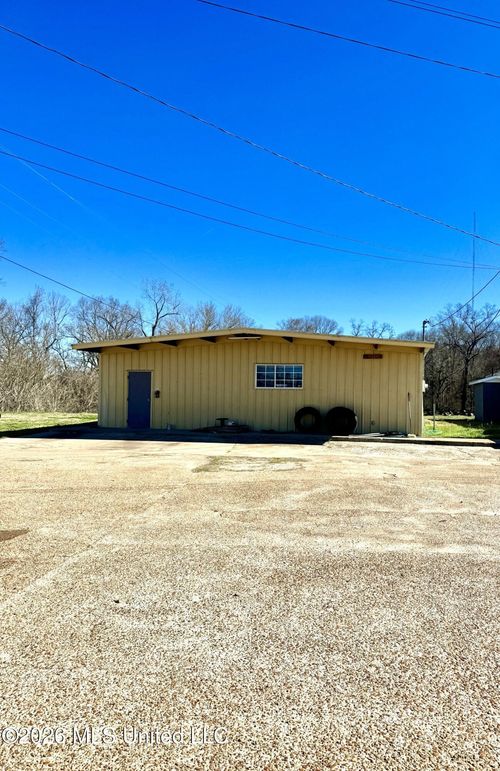 327 Lower Woodville Road, Natchez, MS, 39120 | Card Image