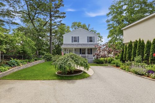 23 Shore Rd, North Reading, MA, 01864-1251 | Card Image