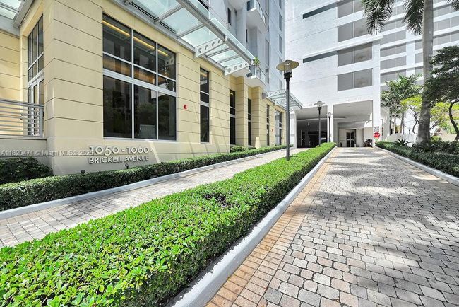 APT-806 - 1050 Brickell Ave, Condo with 1 bedrooms, 2 bathrooms and null parking in Miami FL | Image 43