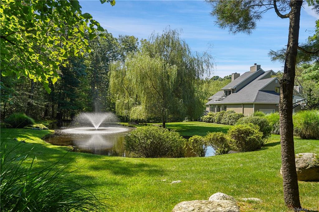 Blacksmith Ln, Pound Ridge, NY 10576