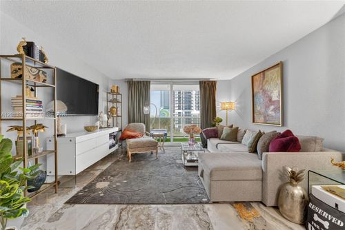 705-1880 S Ocean Dr, Hallandale Beach, FL, 33009-7612 | Card Image