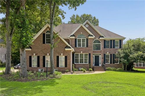 20711 Creekside Dr, Smithfield, VA, 23430-8106 | Card Image