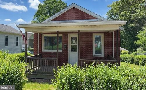 420 Park St, FROSTBURG, MD, 21532-1511 | Card Image