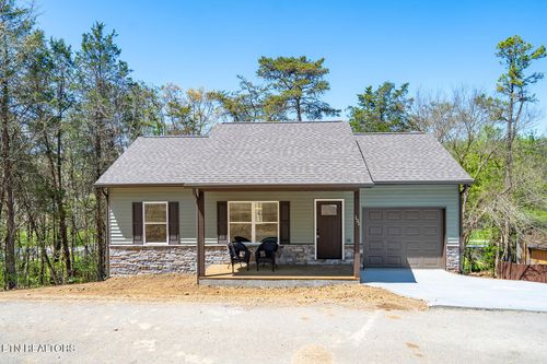 131 Lynn Dr, Maynardville, TN, 37807-3905 | Card Image