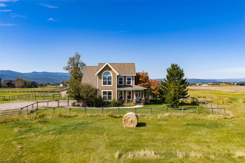 990 Farm Rd, Kalispell, MT, 59901-8004 | Card Image