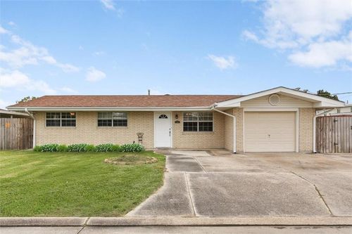 106 Zeta St, Belle Chasse, LA, 70037-1726 | Card Image