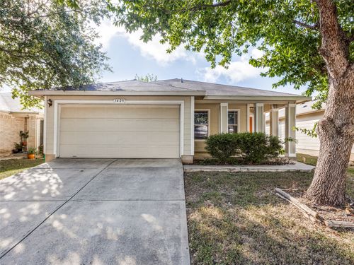 1429 Poppy Seed Ln, Austin, TX, 78741-7522 | Card Image