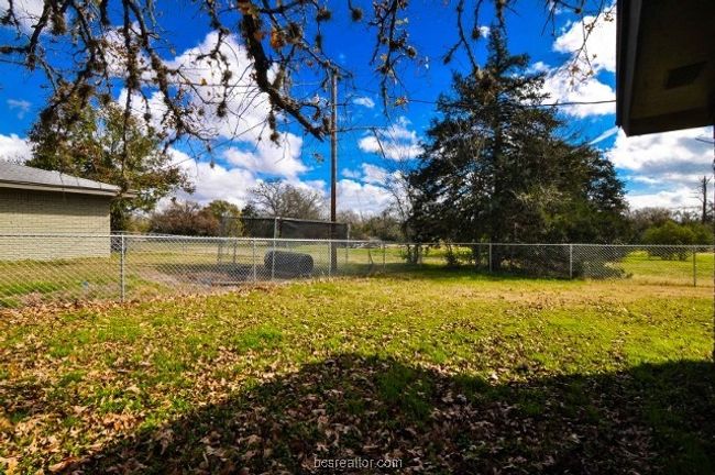 APT-11 - 16567 Fm 2154 Rd, Home with 2 bedrooms, 1 bathrooms and null parking in College Station TX | Image 28