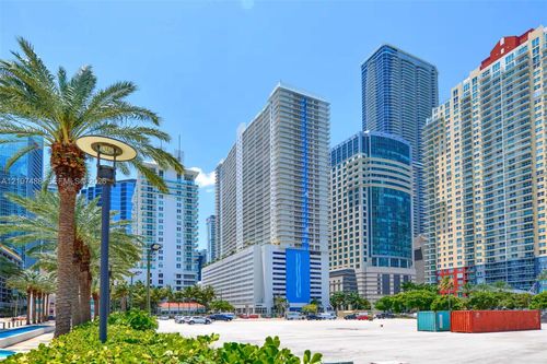 2901-1200 Brickell Bay Dr, Miami, FL, 33131-3267 | Card Image