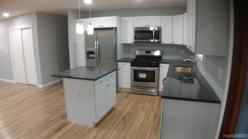 Residential Lease in Beacon 5
