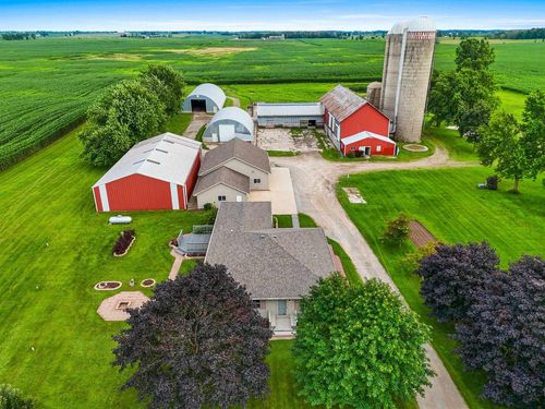 W2227 Redwood Drive, MAPLE GROVE, WI, 54162 | Card Image