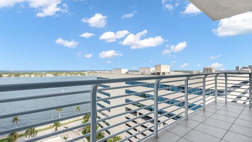 ph-l11-1551 N Flagler Dr, West Palm Beach, FL, 33401-3452 | Card Image