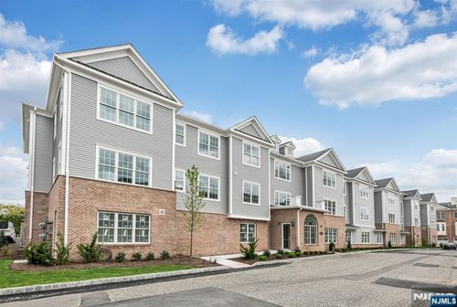 5201 Rio Vista Ln, Northvale, NJ, 07647 | Card Image