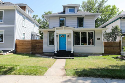 812 6 Ave S, Lethbridge, AB, T1J0Z6 | Card Image