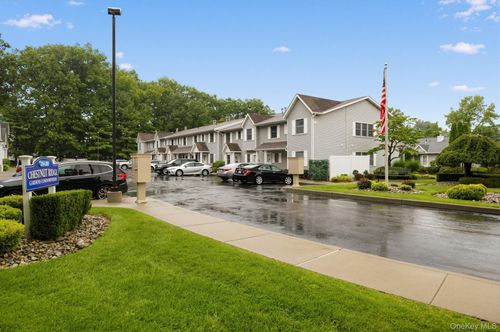 292 Hubert Humphrey Dr, Spring Valley, NY, 10977-6733 | Card Image