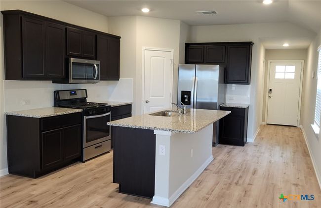 417 Shiner Ln, House other with 3 bedrooms, 2 bathrooms and null parking in Georgetown TX | Image 4