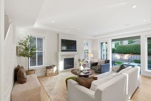 12978 15a Ave, Surrey, BC, V4A0B7 | Card Image