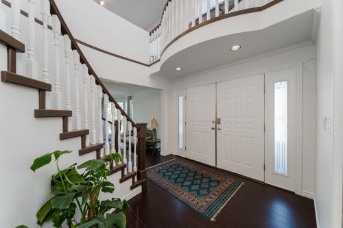 6522 Holly Park Dr, Delta, BC, V4K4Y7 | Card Image