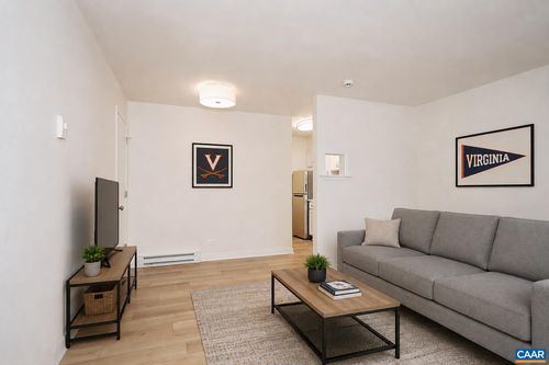 10-2114 Ivy Rd, CHARLOTTESVILLE, VA, 22903-1735 | Card Image