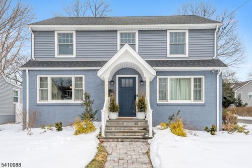 58 Kempson Pl, Metuchen, NJ, 08840-2508 | Card Image