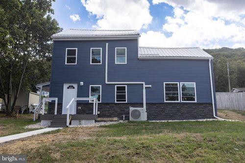 10 Tuscarora St, POTTSVILLE, PA, 17901-8674 | Card Image