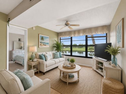 204-2 Plantation Dr, Vero Beach, FL, 32966-8262 | Card Image